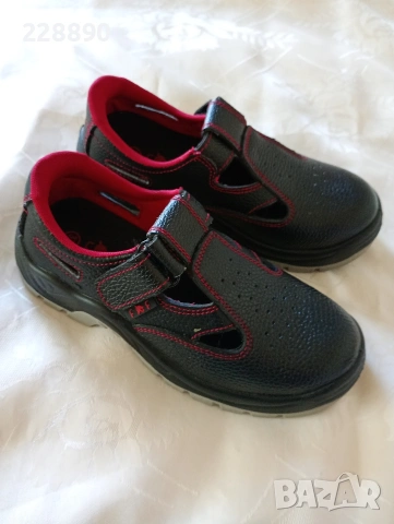 Работни обувки с бомбе-нови , снимка 5 - Дамски ежедневни обувки - 54025098