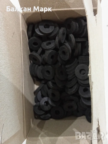 Черни Гумени Подложни Шайби (DIN 125) – Внос от Германия