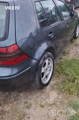 Volkswagen Golf 4 2003 Автомат – Отлично Състояние, Без Забележк, снимка 5 - Автомобили и джипове - 53694541