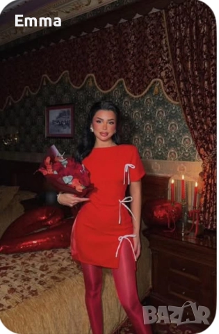 Уникална червена рокля с панделки