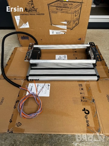 Електрическа Степенка Thule SGL STEEP COMPACT 12V 500 , снимка 13 - Къмпинг мебели - 53403324