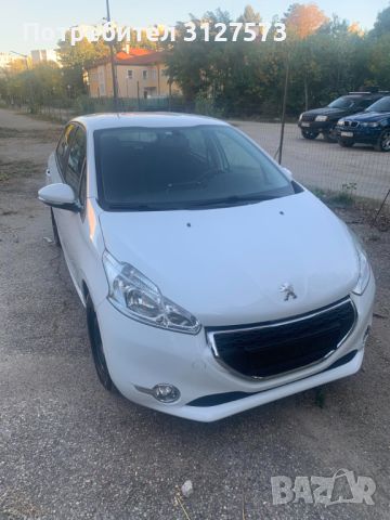 Продавам Peugeot 208 1.2 , снимка 8 - Автомобили и джипове - 46564678