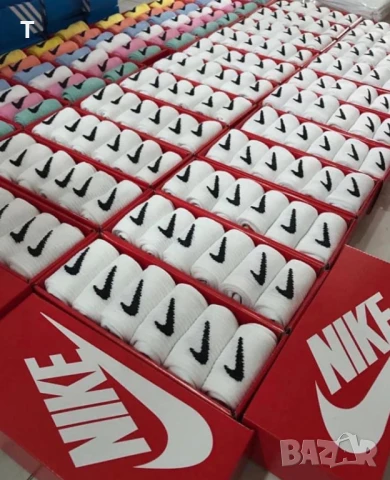 Чорапи NIKE, снимка 2 - Дамски чорапи - 50855501