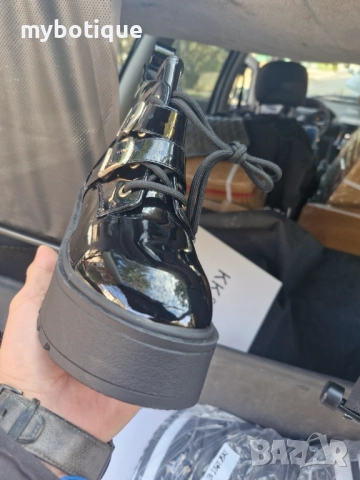 Дамски боти на платформа лак, снимка 2 - Дамски боти - 52454308