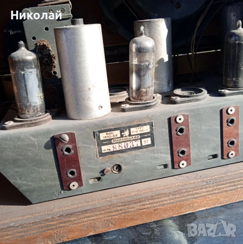 Лампово радио Христо Ботев, снимка 4 - Антикварни и старинни предмети - 53870787