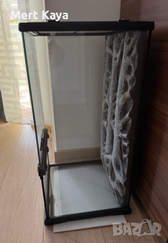 Tерариум Exo Terra 45x45x90cm / terarium Exo Terra, снимка 3 - Терариуми и оборудване - 52402791