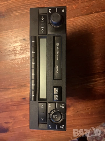 Продавам оригинално радио , снимка 4 - Радиокасетофони, транзистори - 54023366