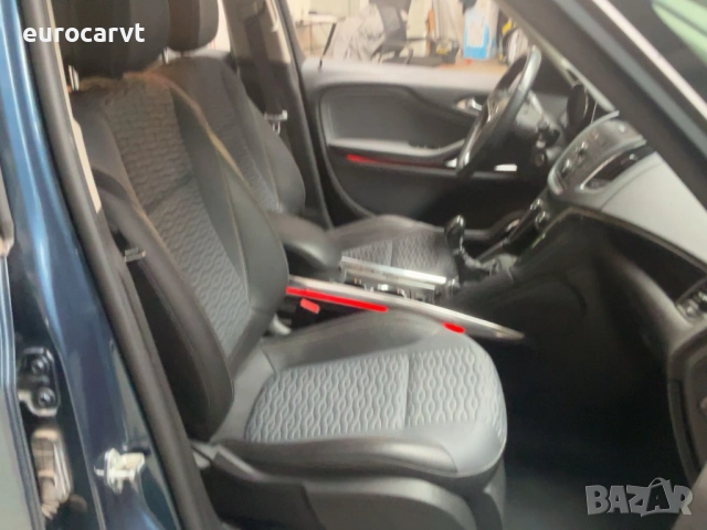 Opel Zafira Tourer 1.4 Turbo Cosmo Pack, снимка 9 - Автомобили и джипове - 52121730