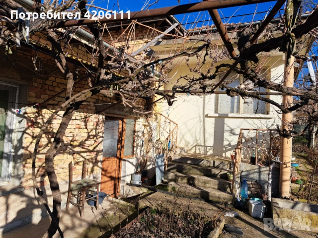 Продавам дворно място и къща, снимка 4 - Къщи - 53270628