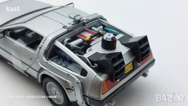 KAST-Models Умален модел на DeLorean Back to the Future II Welly 1/24, снимка 7 - Колекции - 45452779