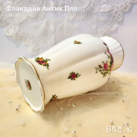 Порцеланова ваза Royal Albert – Old Country Roses, снимка 5 - Вази - 49436658