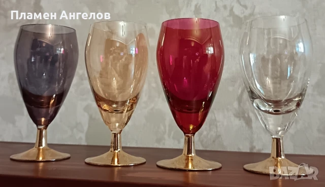 Ретро, винтидж комплект от 4 красиви чаши, снимка 2 - Антикварни и старинни предмети - 50608168