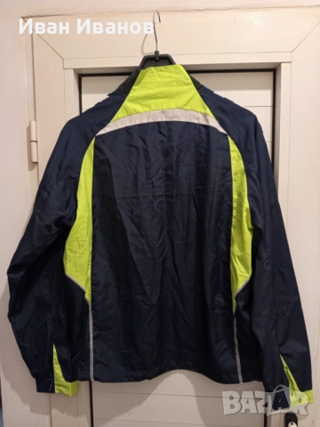 Чисто нова фланелка(тип ветровка) Hummel, снимка 2 - Спортни дрехи, екипи - 51750604