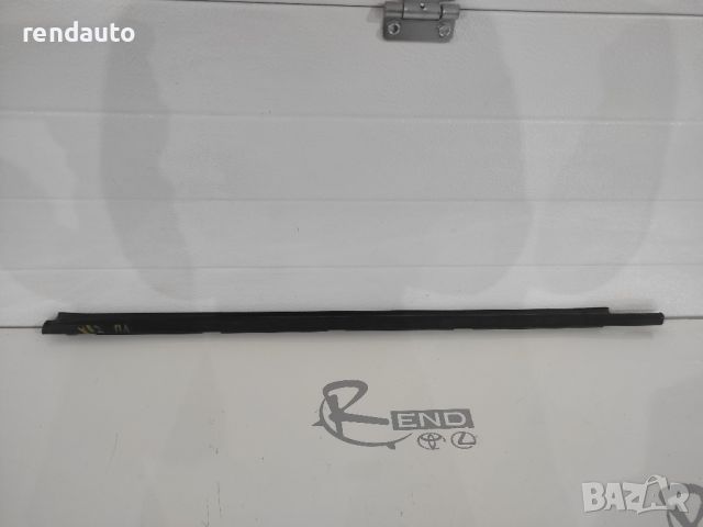 Предна лява водобранна лайсна за врата за Toyota Rav4 2000-2006 