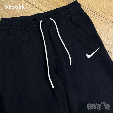 Дамско долнище Nike Club | S размер, снимка 3 - Спортни дрехи, екипи - 53697250