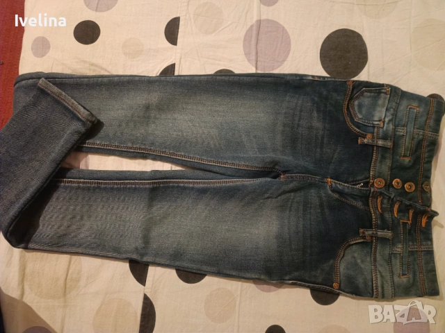 Дамски дънки с висока талия 