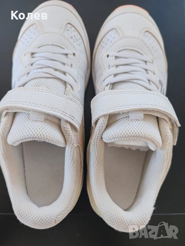 Бели детски маратонки, номер 35, стелка - 23 см. , снимка 2 - Детски маратонки - 53666404