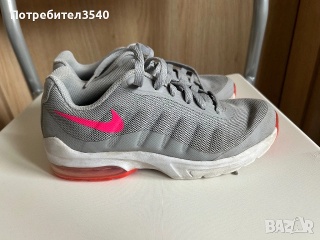 Дамски маратонки Nike, снимка 3 - Маратонки - 45058096
