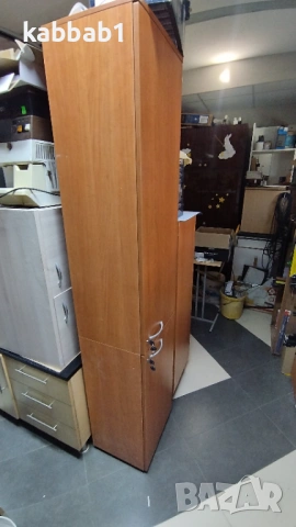 Еднокрил гардероб с две врати ирафтове със заключване - Офис шкаф 42/200/40, снимка 6 - Шкафове и рафтове - 53818981