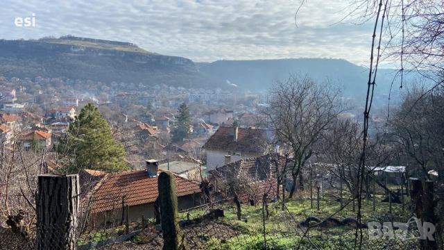 Панорамен Парцел до регулация с гледка към крепост Овеч – Провадия, снимка 2 - Парцели - 53421373