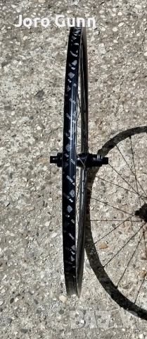 Капли DT Swiss R470, 28"/Бартер, снимка 4 - Велосипеди - 51537940