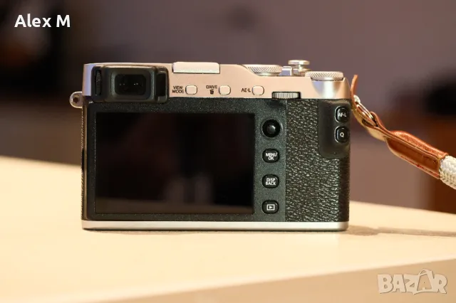 Безогледален фотоапарат FUJIFILM X-E3, снимка 3 - Фотоапарати - 47250200