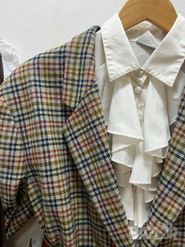 Дамско вълнено сако, снимка 2 - Сака - 53971611