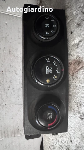 Климатичен блок / панел / табло за Kia Sorento - 97250-3E300