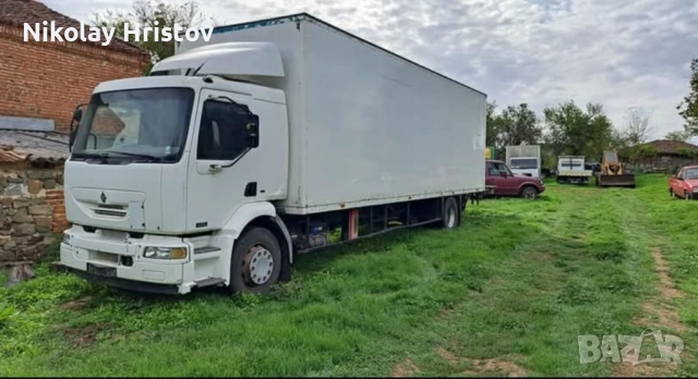 Продава се на шаси 