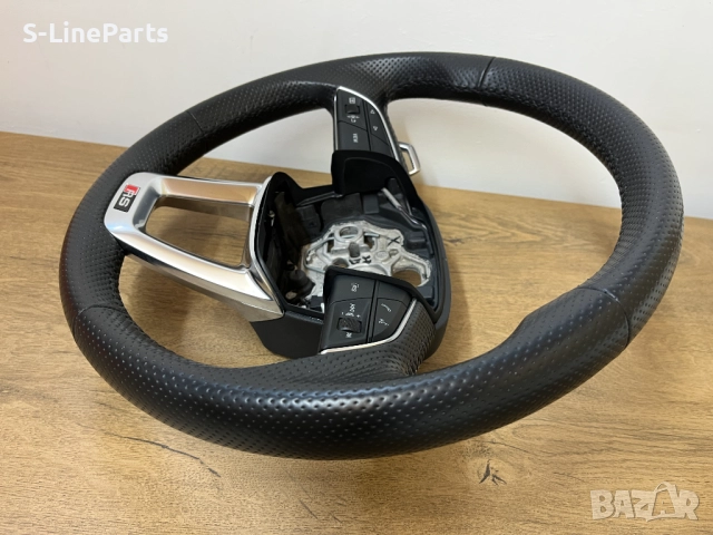 Оригинален перфориран Мулти волан Audi RS3 Ауди РС3 audi , снимка 5 - Части - 51488730