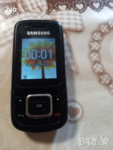 мобилен телефон Samsung 