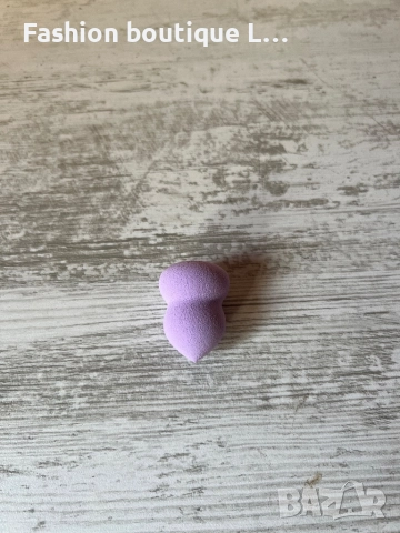 Нова гъбичка за грим тип спонджи в лилав цвят с два различни върха от двете страни за прецизност 💜, снимка 4 - Декоративна козметика - 52443516