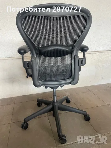 Ергономичен офис стол Herman Miller Aeron classic size B, снимка 4 - Столове - 46876626