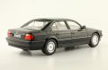 BMW 740i E38 1994 - мащаб 1:18 на K&K Scale моделът е нов в кутия, снимка 2
