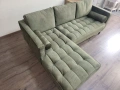Зелен ъглов диван от плат с лежанка, снимка 4