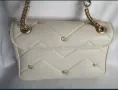 Gucci дамска чанта екрю цвят, снимка 2