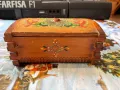 Стара дървена кутия , снимка 2