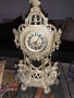 прекрасен бронзов часовник, снимка 1