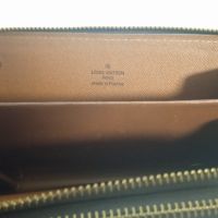 Портмоне / тип чанта/ , Louis Vuitton, нова, снимка 3 - Портфейли, портмонета - 45164359