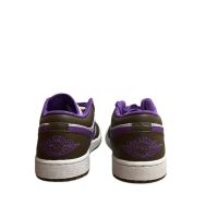 Обувки Jordan 1 Low Purple Mocha, номер: 42.5, снимка 2 - Спортни обувки - 45101881