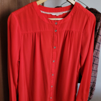 Дамска червена риза, снимка 3 - Ризи - 44954261