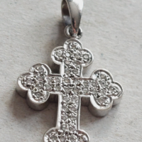Златен 18к кръст с брилянти, снимка 8 - Колиета, медальони, синджири - 44958411