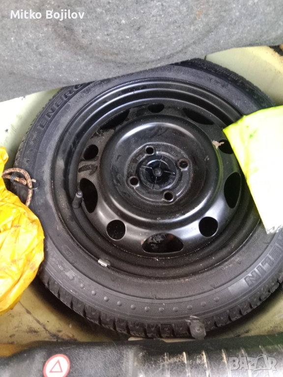 Летни гуми с джанти 13 цола и резервна гума., снимка 1