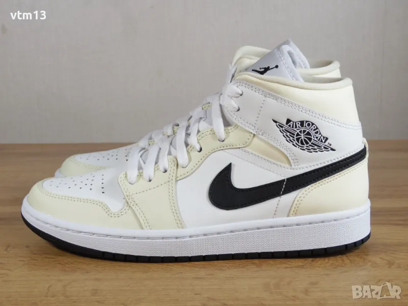 Нови! Nike Air Jordan 1 Mid Coconut Milk - 38,5 номер Оригинални!, снимка 1