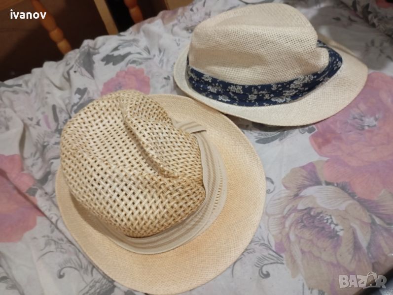 Дамски капели шапки, снимка 1