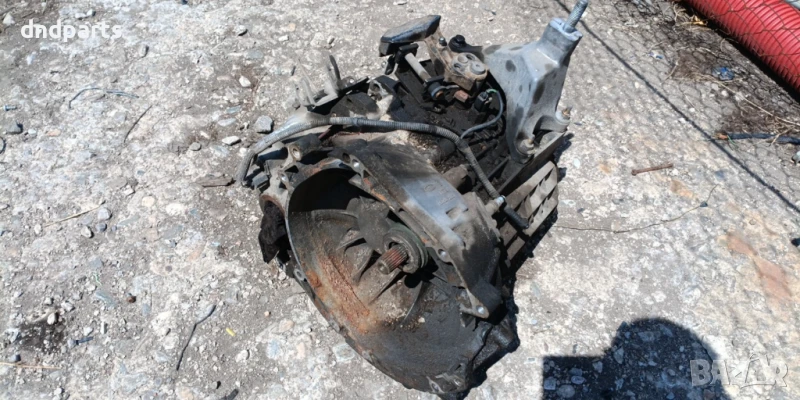 Скорости Ford Mondeo 2.0TDDi 2001г.	, снимка 1