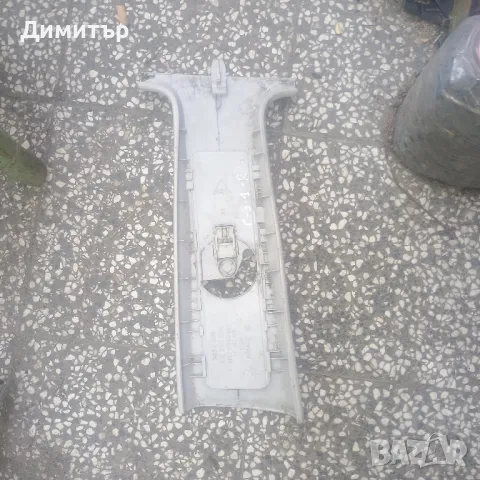 Интериорна Пластмаса Средна Колонка Горна Дясна За Фолксваге Голф 3 1996г / VW Golf 3 1996y, снимка 2 - Части - 50407659