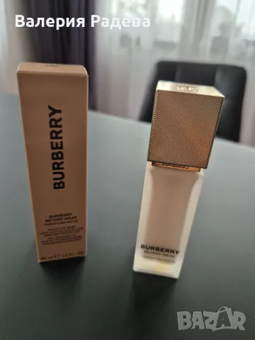  Фон дьо тен Burberry Beyond Wear Perfecting Matte  , снимка 6 - Декоративна козметика - 48238674