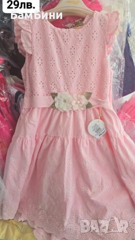 Рокля в розово, снимка 1 - Детски рокли и поли - 46455729