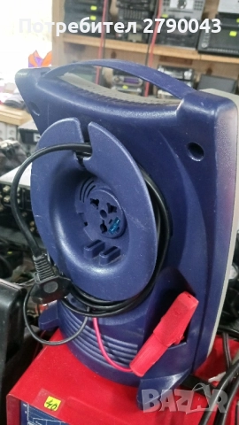 зарядно за акумулатор , снимка 2 - Аксесоари и консумативи - 52450866